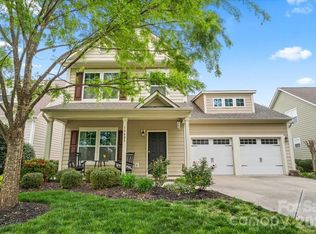 13429 Pierre Reverdy Dr, Davidson, NC 28036