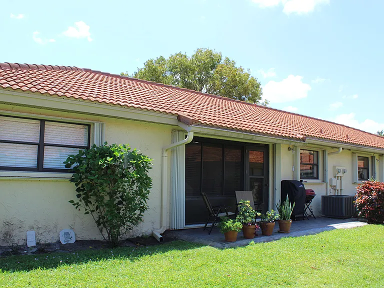 9940 Bauhinia Tree Way #B — Photo 15