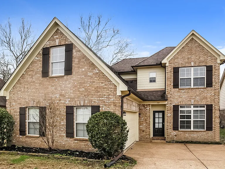 797 Fairway Pointe Cv W — Photo 1