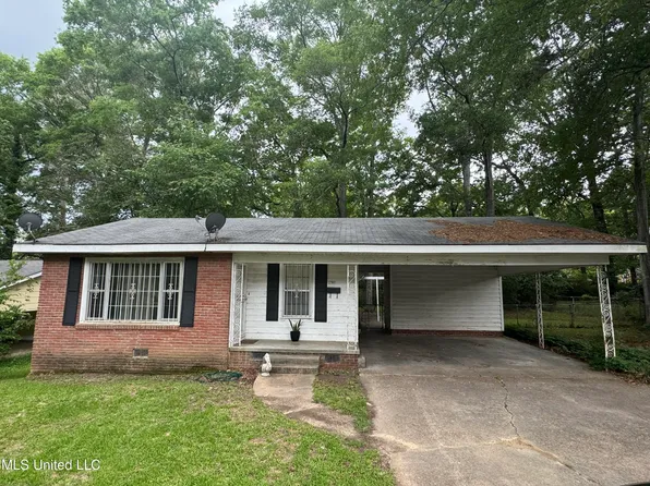 2261 Alta Woods Ter, Jackson, MS 39204