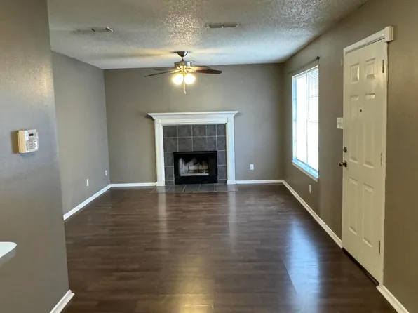 4635 Fordham St, Lubbock, TX 79416