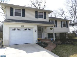 118 Longwood Dr, Stratford, NJ 08084