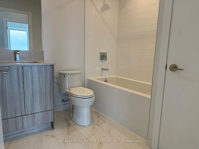 430 Square One Dr #1007 — Photo 25