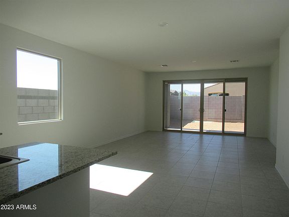 4th image of 10807 W Parkway Dr