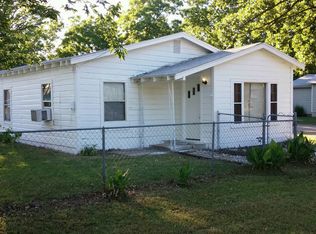 1101 S Grand Ave, Gainesville, TX 76240