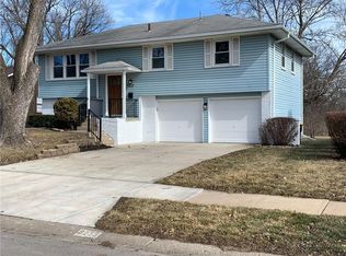 9233 Farley Ave, Kansas City, MO 64138