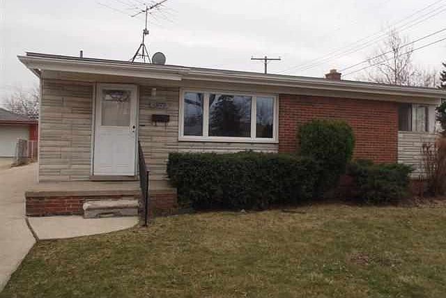 1st image of 13779 Peach St