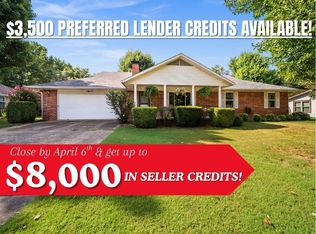 807 Maple St, Prairie Grove, AR 72753