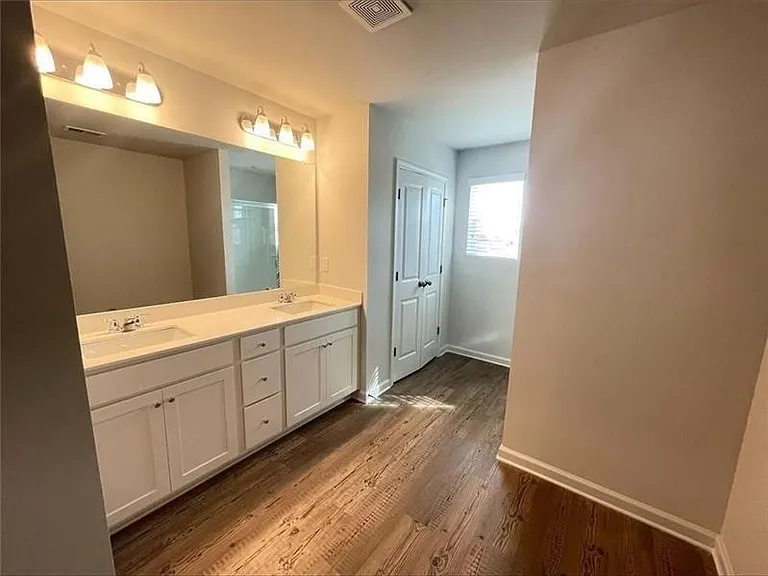 5333 Melbourne Ln — Photo 11