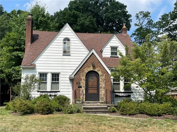 1582 Maywood Rd, South Euclid, OH 44121