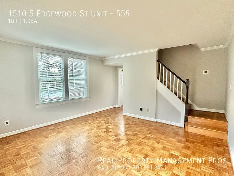 Stunning END Unit w/ Den and Deck! — Photo 2