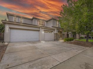 5116 Lotus Pond Way, Elk Grove, CA 95757
