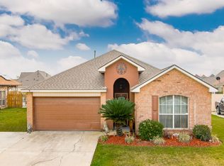 5126 Salinger Dr, Darrow, LA 70725