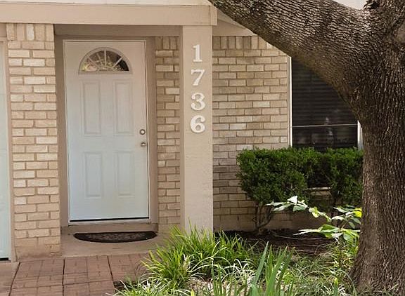 2nd image of 1736 Cricket Hollow Dr
