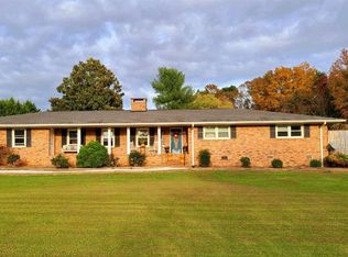 201 Clearwater Rd, Landrum, SC 29356