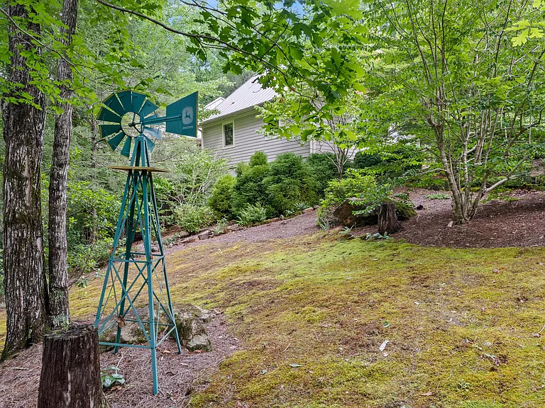 2095 Buffalo Creek Rd — Photo 43