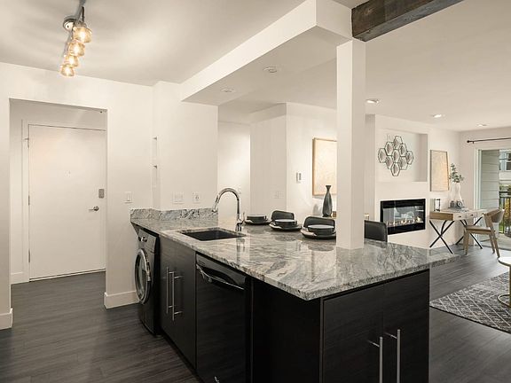 4th image of 1770 NW 58th St APT 225