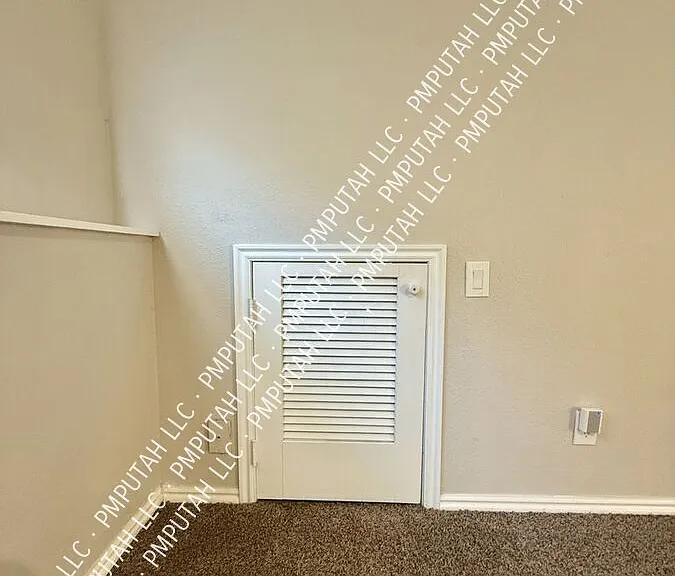 1602 E 2550 N — Photo 39