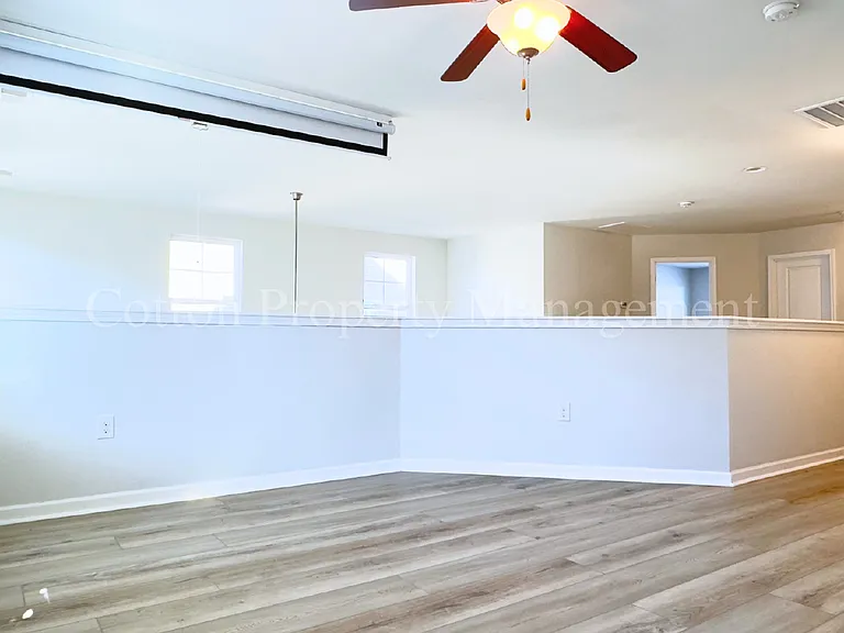 7313 Chipley Dr — Photo 34