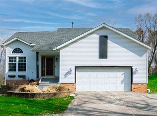 7350 Akins Rd, North Royalton, OH 44133