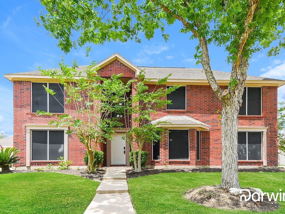 1st image of 2604 Briarglen Dr