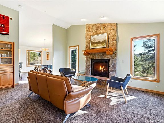 3rd image of 30819 Manitoba Drive