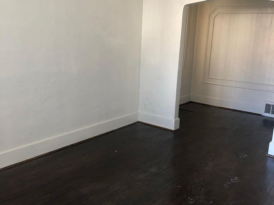 1st image of 14735 Woodmont Ave APT 7