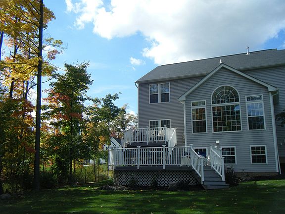 3rd image of 9303 Ashcroft Ln