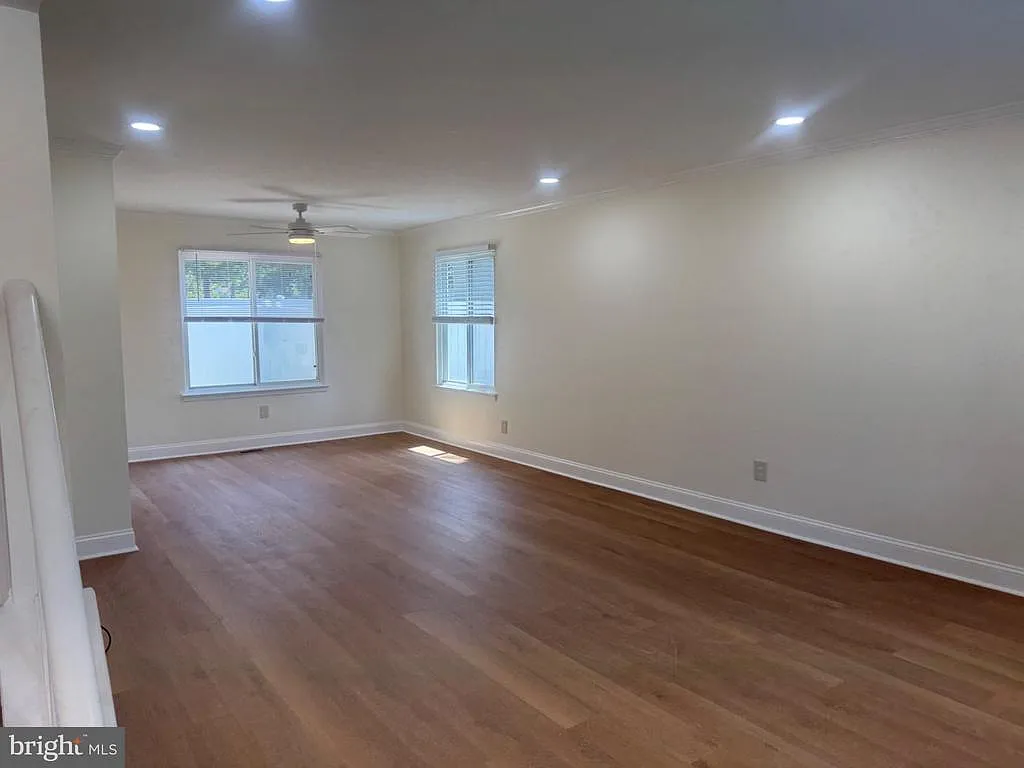 3 bed, 2.5 bath, 1504 sqft, $2,650 — Photo 4
