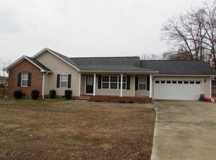 10433 Dolly Pond Rd, Ooltewah, TN 37363