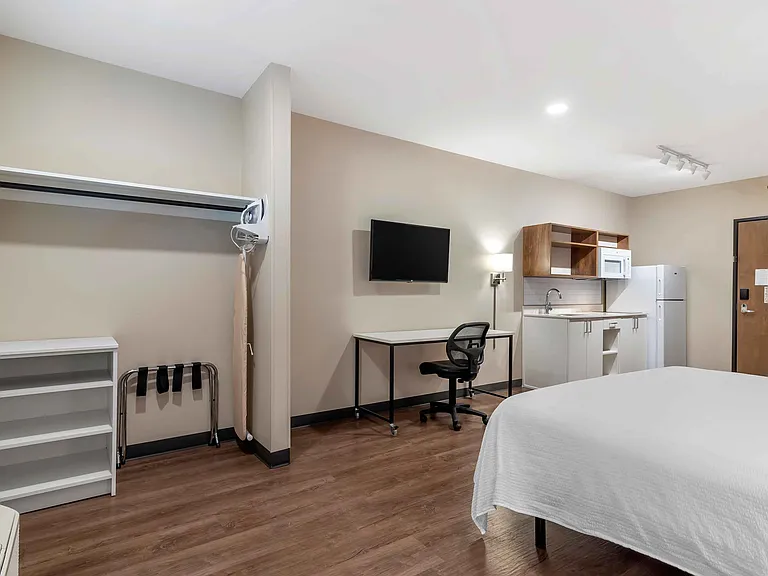 Studio Suite - 1 King Bed