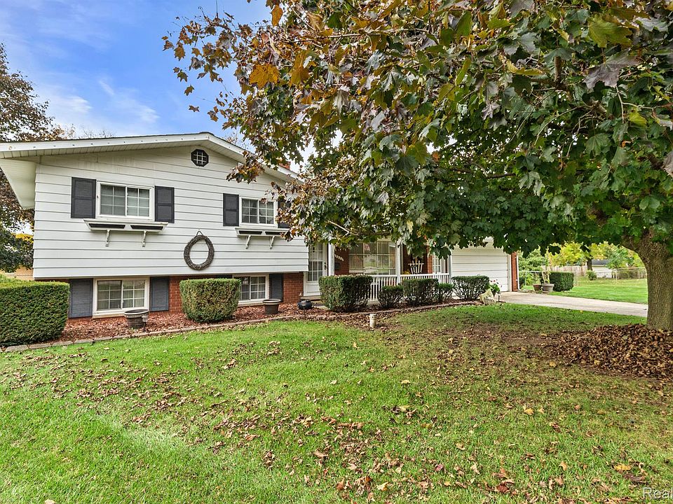 1st image of 2023 Kingswood Dr