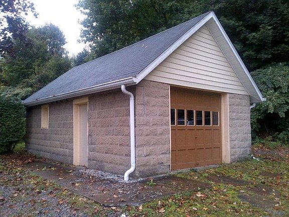 5th image of 601 Cooper Ave