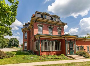 401 S Iowa St, Dodgeville, WI 53533