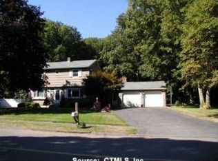 104 Autumn Dr, Southington, CT 06489