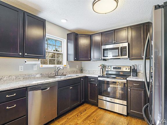 2nd image of 2216 Gregory Dr