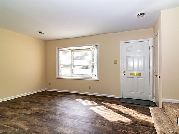 3rd image of 7829 Provincetown Dr