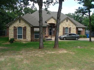 625 Forest Edge St, Burleson, TX 76028