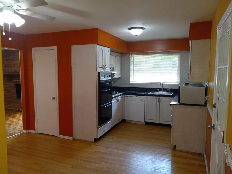 64 High Valley Dr — Photo 2