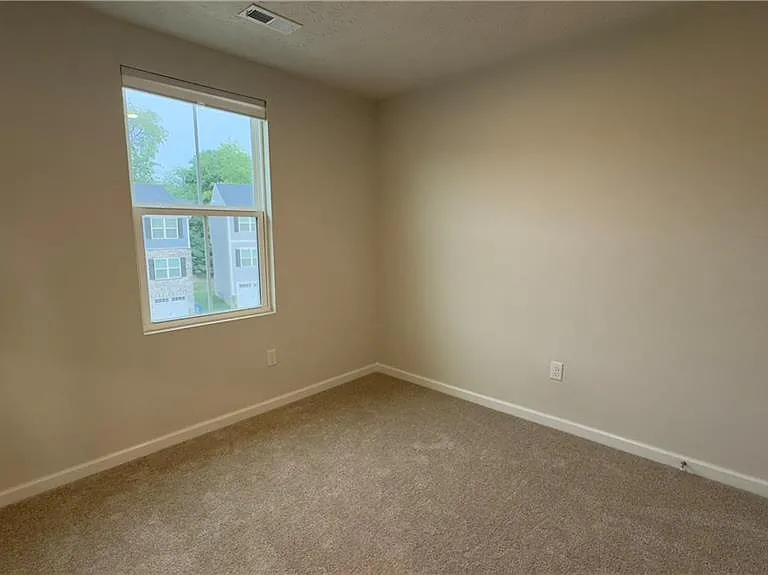 4034 Hemlock Ct — Photo 30