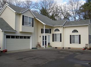 489 Grey Cliffs Ct, Saint Helens, OR 97051