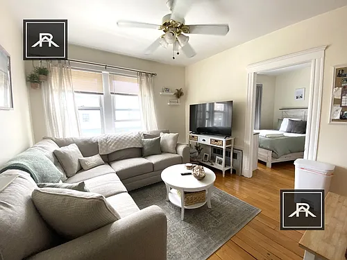 360 Washington St #4 Photo 1
