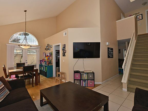 3rd image of 2667 Seacrest Ct