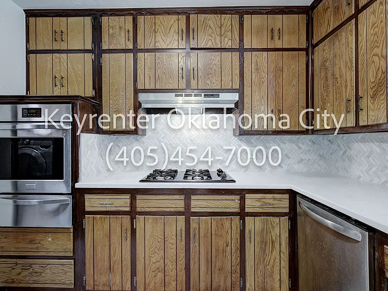 10912 N Blackwelder Ave — Photo 12