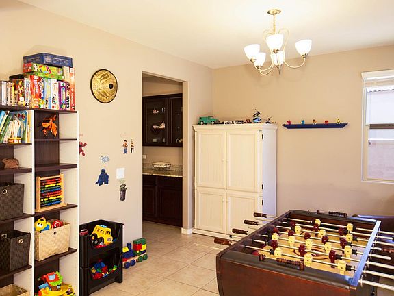 Formal Dining Room/Office/Play room