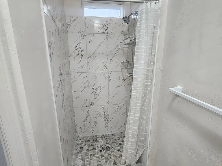 5317 1/2 Gulfport Blvd #B — Photo 3