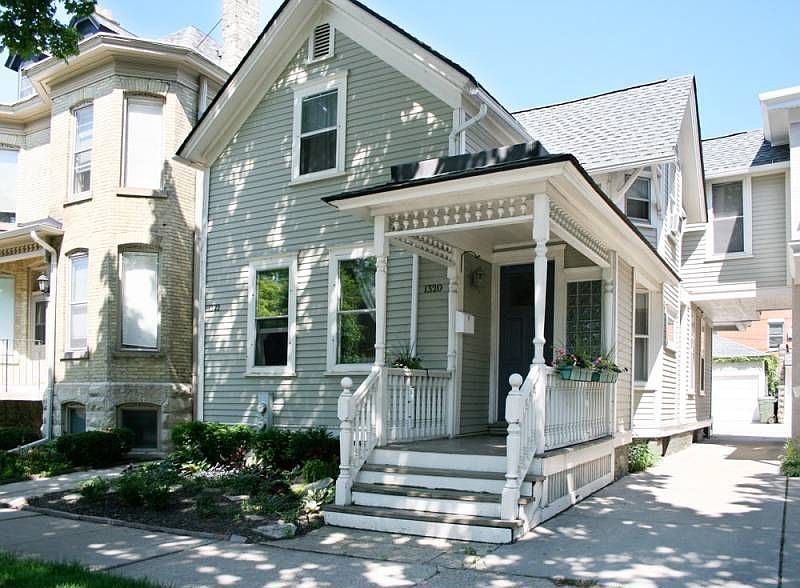 Cute vintage exterior