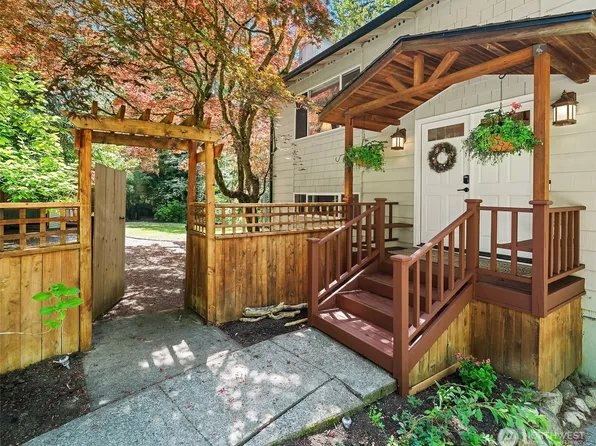 8760 SW 190th Street, Vashon, WA 98070