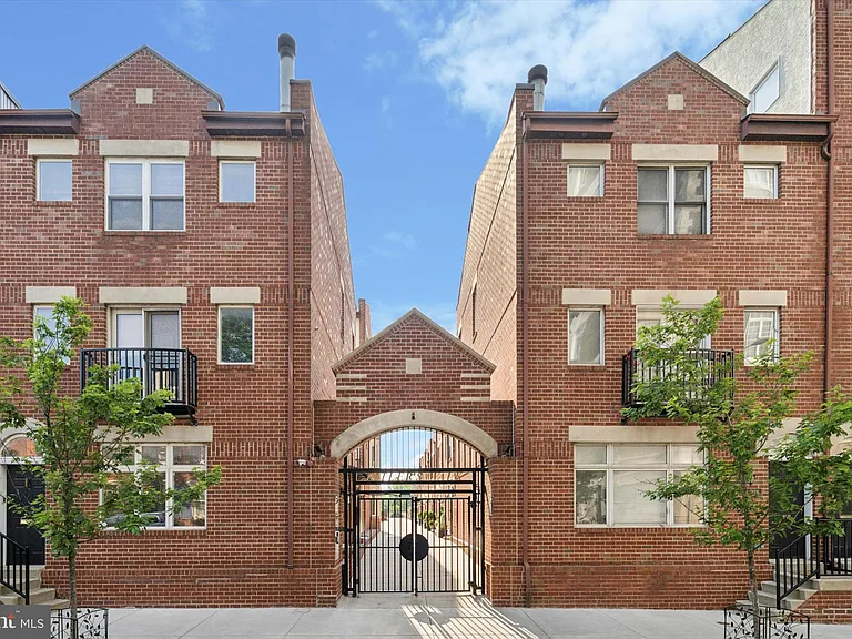 212 S 24th St #24-2416B — Photo 13