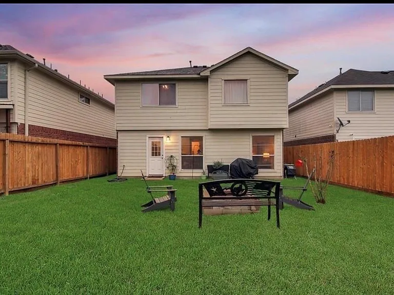 16923 Lockford Ln — Photo 7